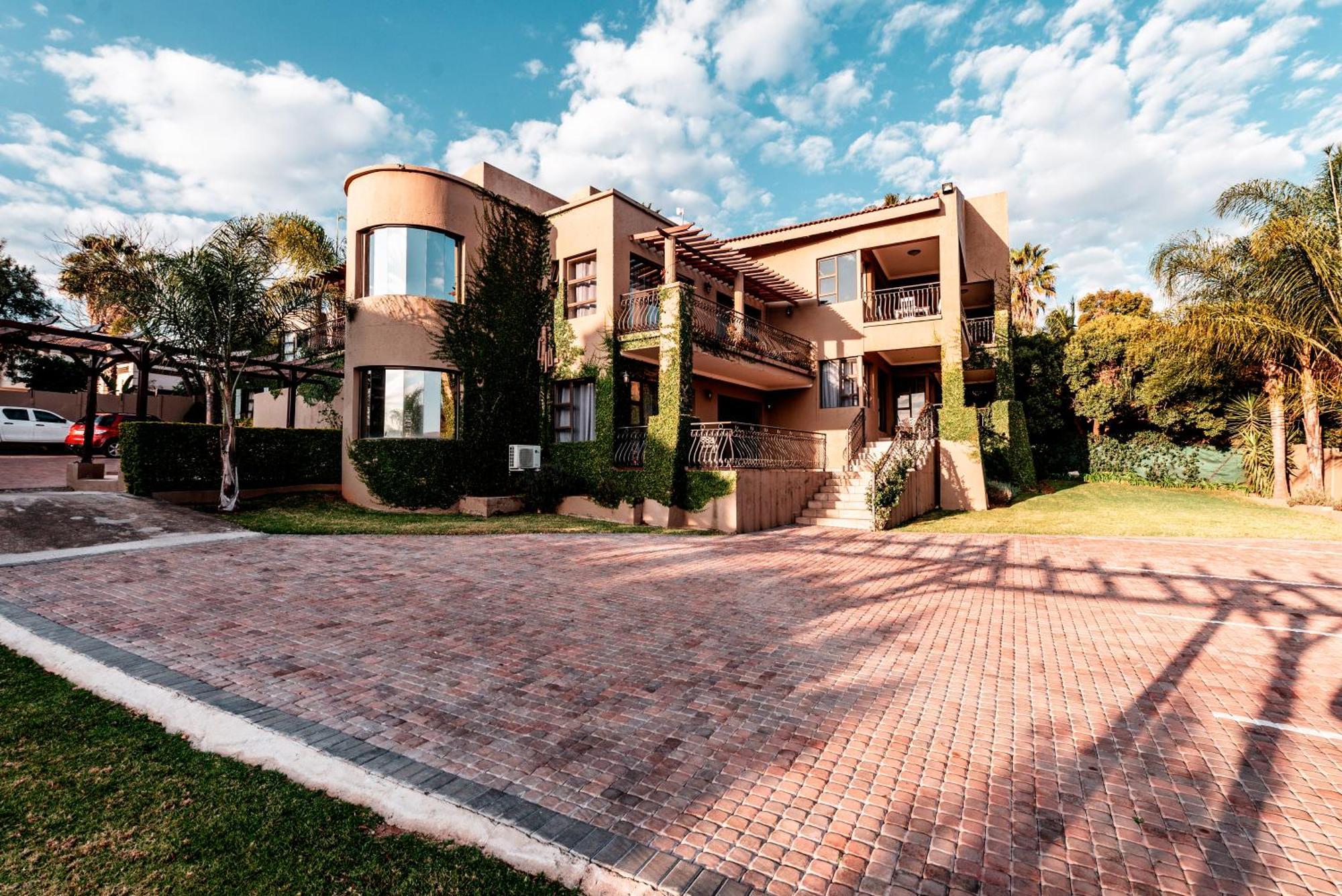 Chateau La Mer Exclusive Guesthouse & Spa Hartbeespoort Zewnętrze zdjęcie
