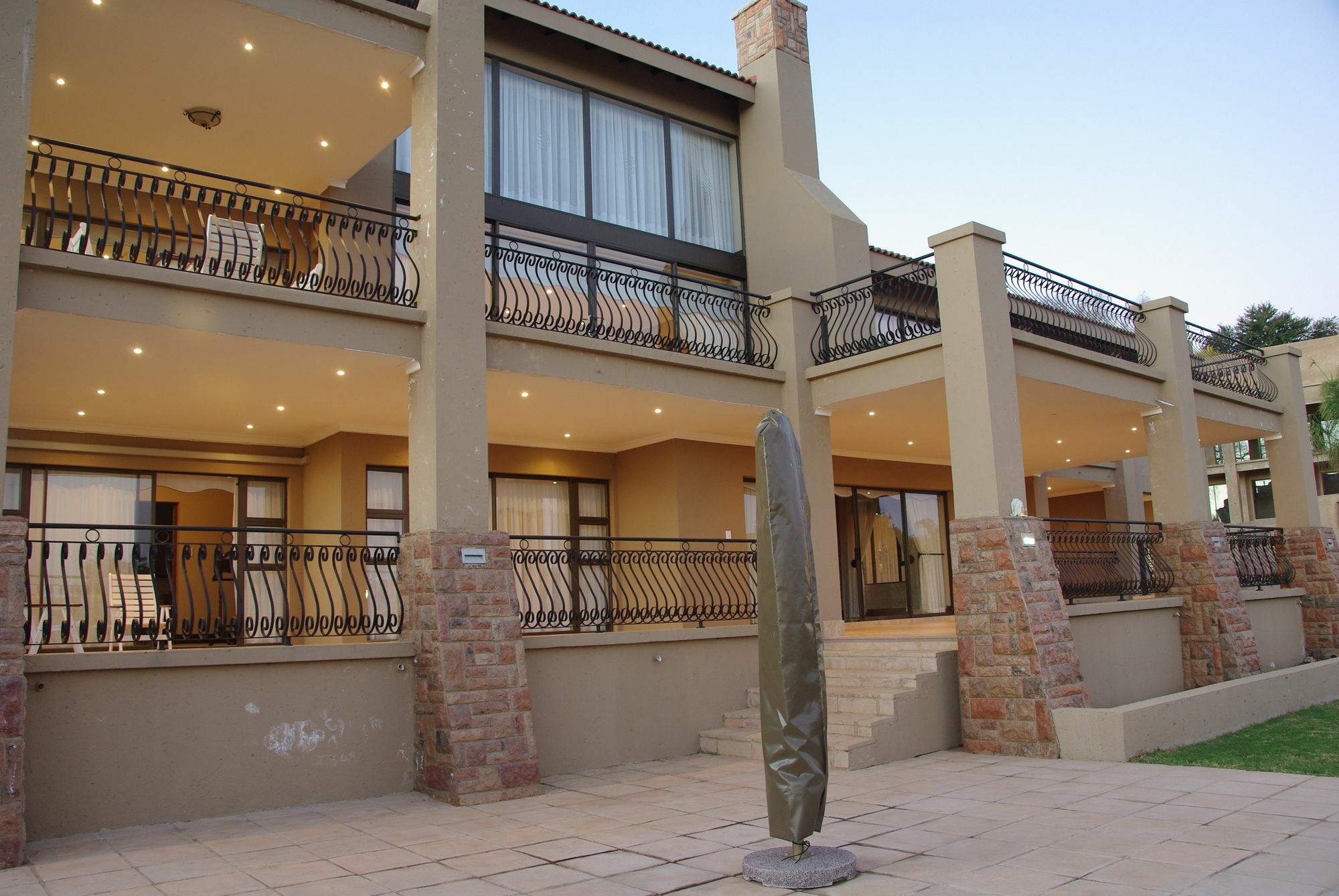 Chateau La Mer Exclusive Guesthouse & Spa Hartbeespoort Zewnętrze zdjęcie