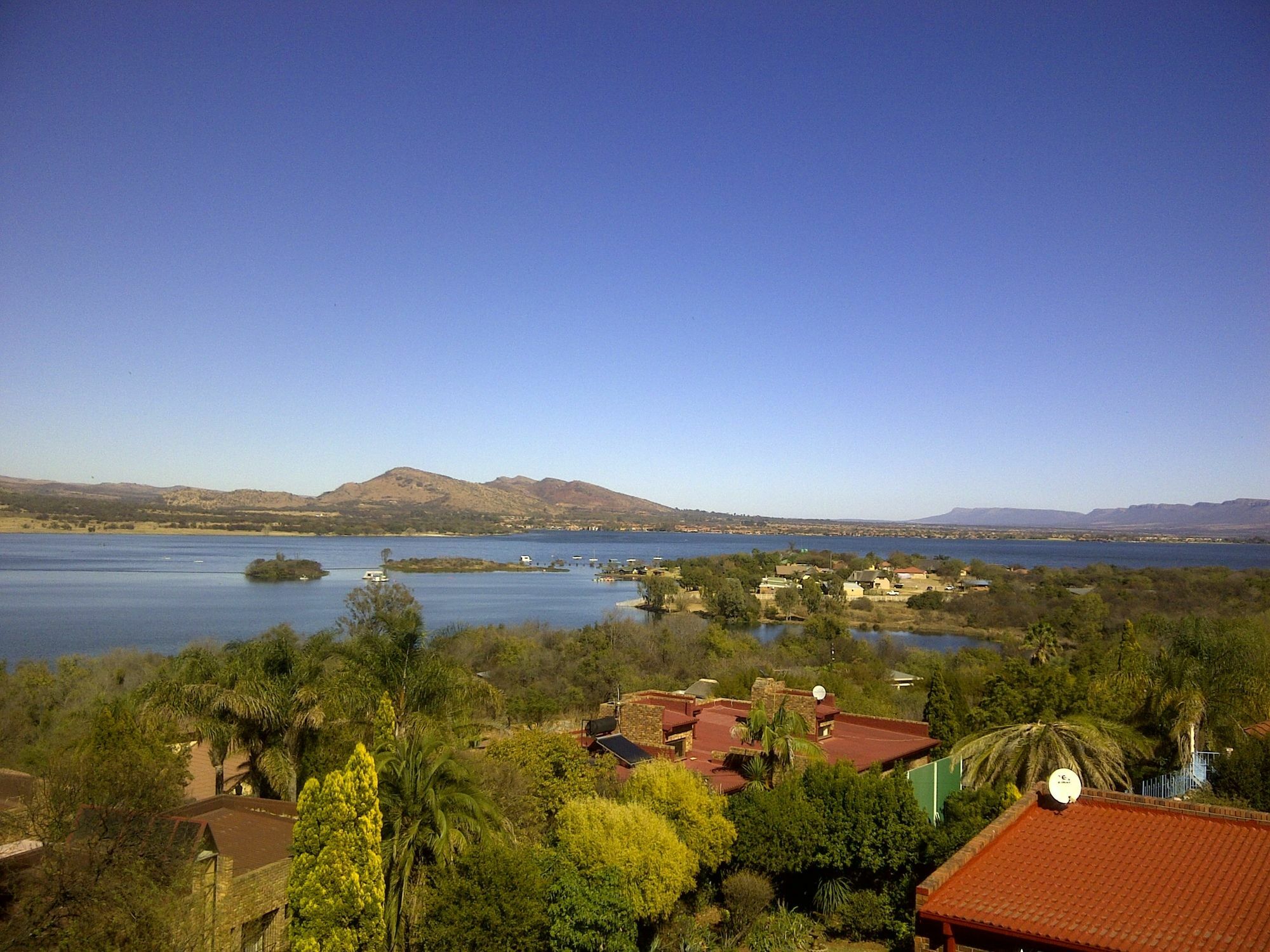 Chateau La Mer Exclusive Guesthouse & Spa Hartbeespoort Zewnętrze zdjęcie