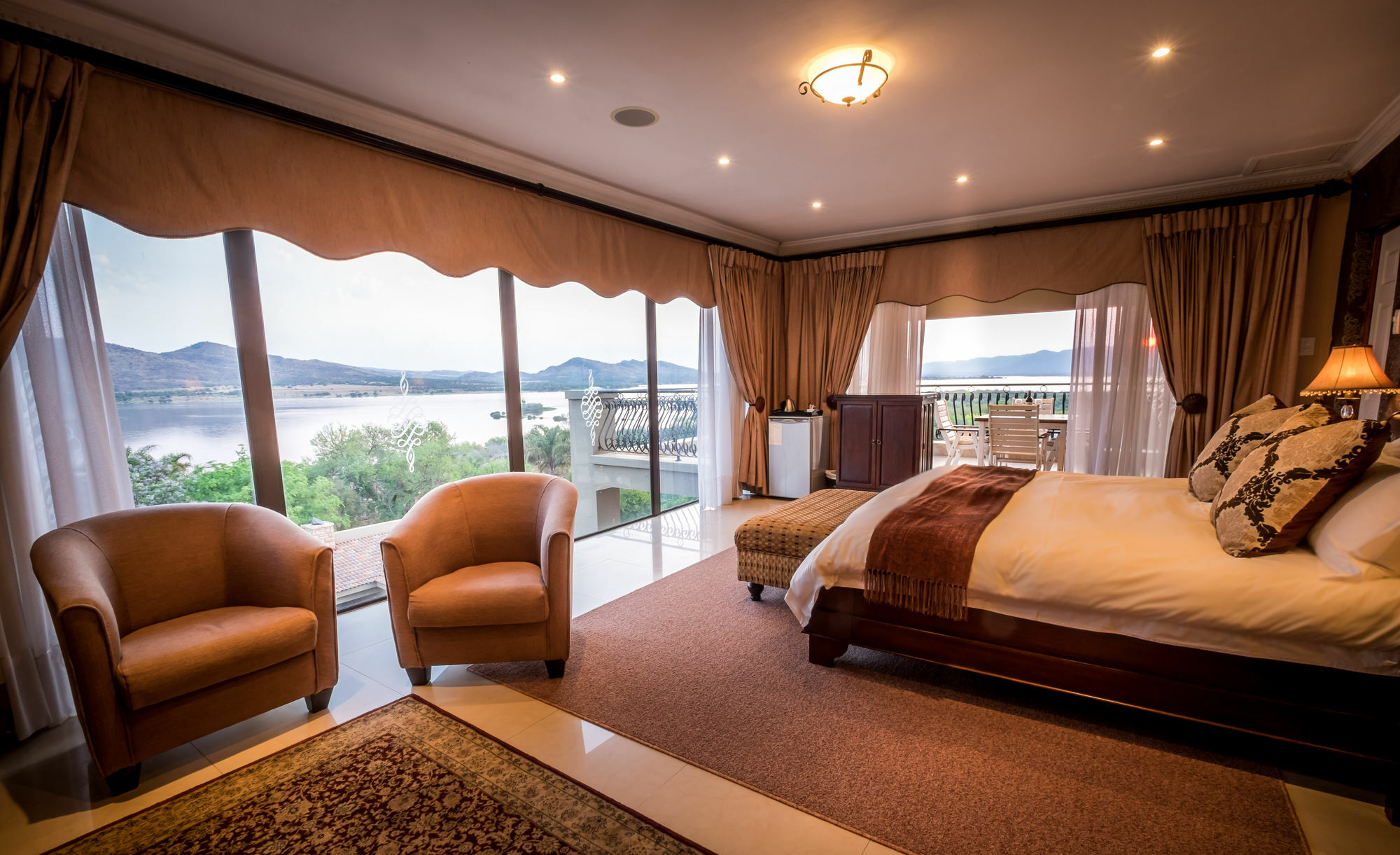 Chateau La Mer Exclusive Guesthouse & Spa Hartbeespoort Zewnętrze zdjęcie